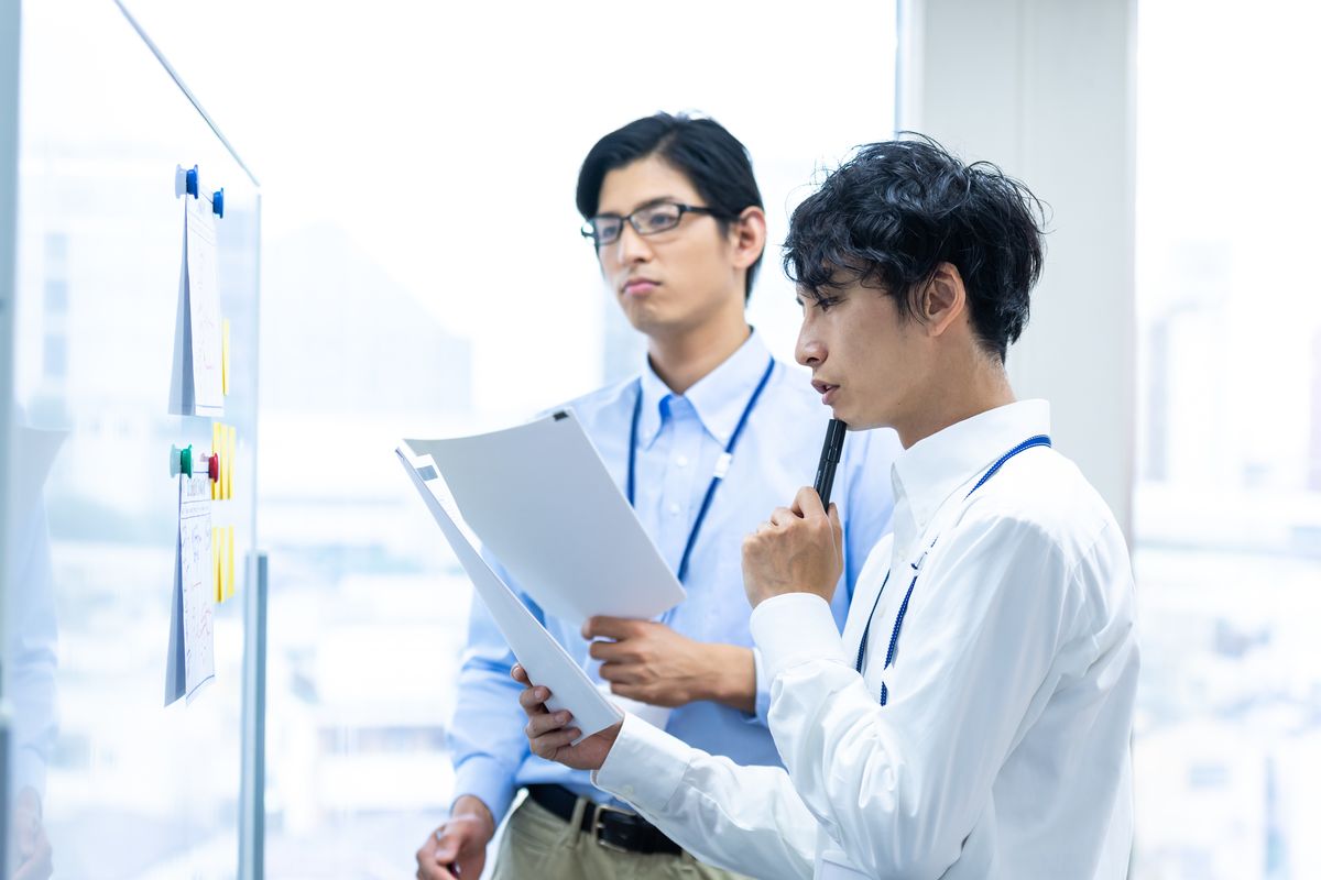 エンジニアがフリーランスとして独立する準備 複業・副業からのステップアップ 自由と責任を手にいれる「俺」の決断と軌跡